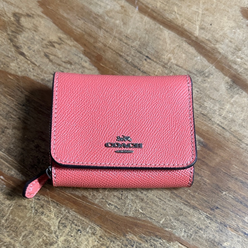 NWOT Coach Leather/Canvas Wallet Pink Color With Signature Logo